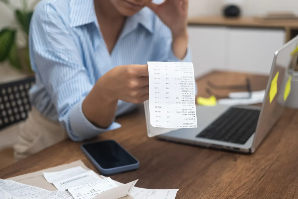 Boleta, factura o ticket: ¿cual emitir segun cada compra?
