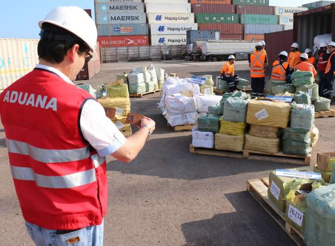 Reglamento aduanero impulsa comercio en zonas fronterizas