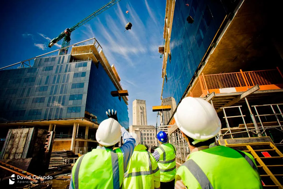 Ley 32503: reglas para que constructores conserven salud