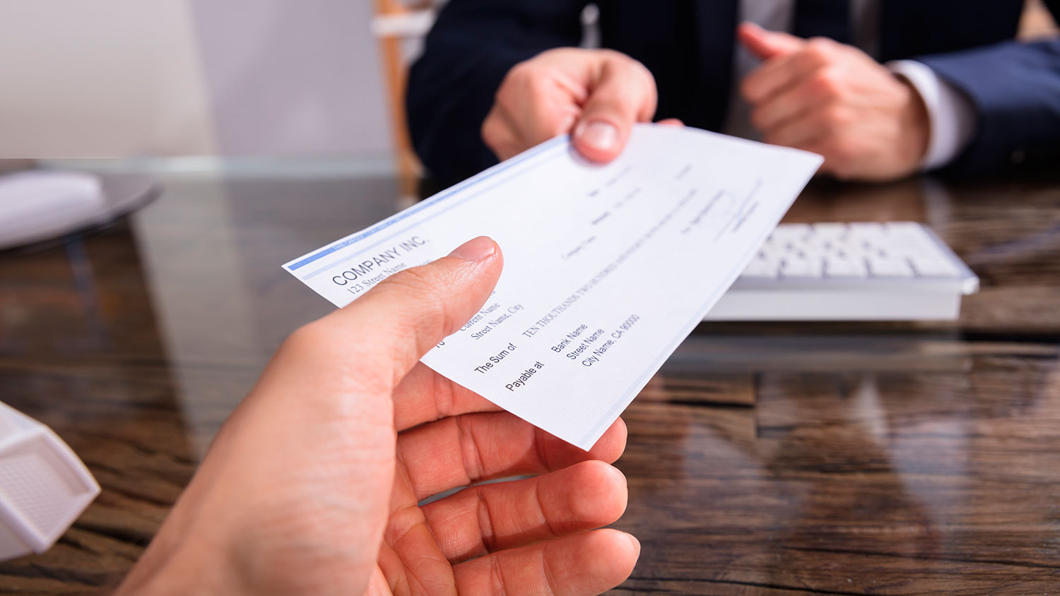 Ultimo dia para pagar la gratificacion por Fiestas Patrias